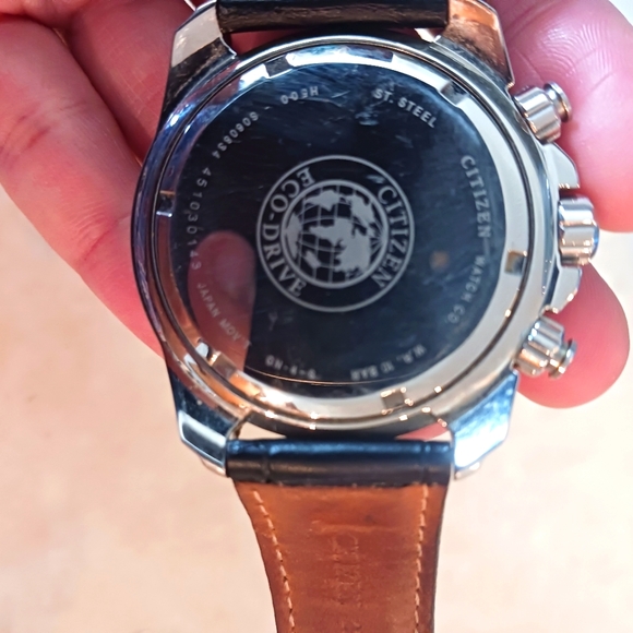 Citizens solar eco drive chronograph watch h500 - Picture 2 of 4